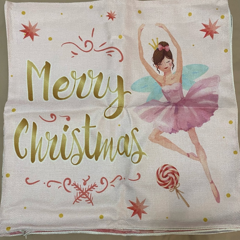 💥 Clearance- NWT Christmas pillow cases set of 6 - Picture 3 of 8